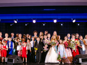 Концерт из цикла "Звёзды "Романсиады" в Кремле". Концертная программа "Надежда "Романсиады" –  юные российские и зарубежные исполнители"